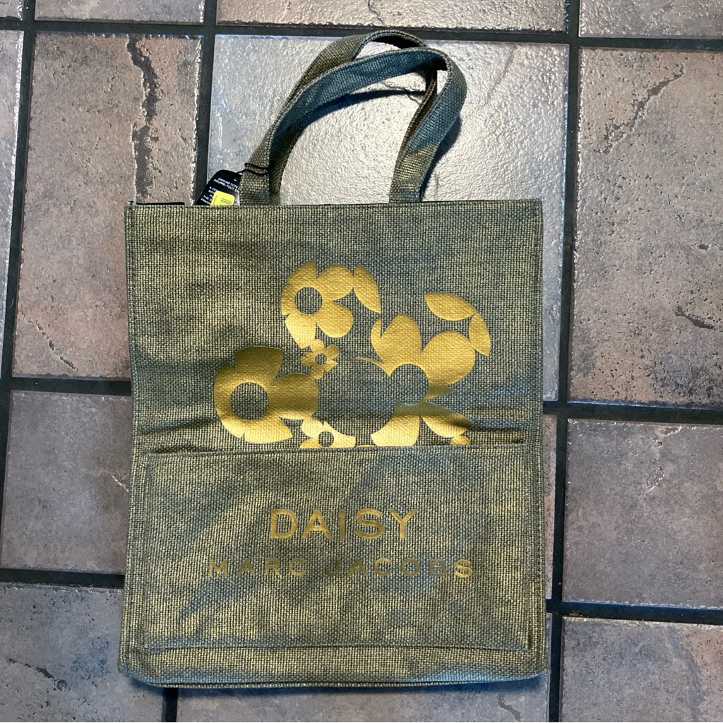 Marc Jacobs Gold Daisy Canvas Tote Marc Jacobs Gold Daisy Canvas Tote
